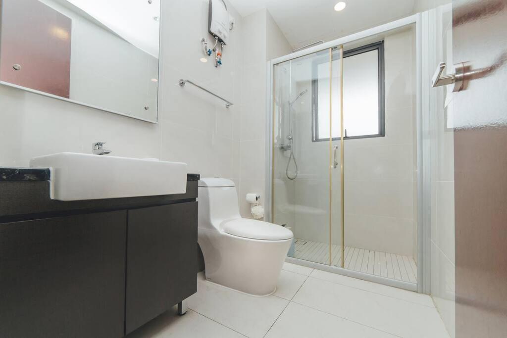 Baylaurel Cozycorner 3br8pax Seaview Poolview Pangsapuri Johor Bahru